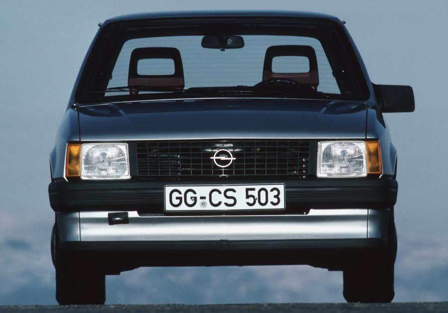  Opel Corsa TR 1983 года  (фото 4 из 6)